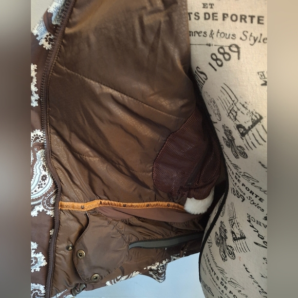 Burton Winter Snowboard Ski Jacket - Picture 6 of 8